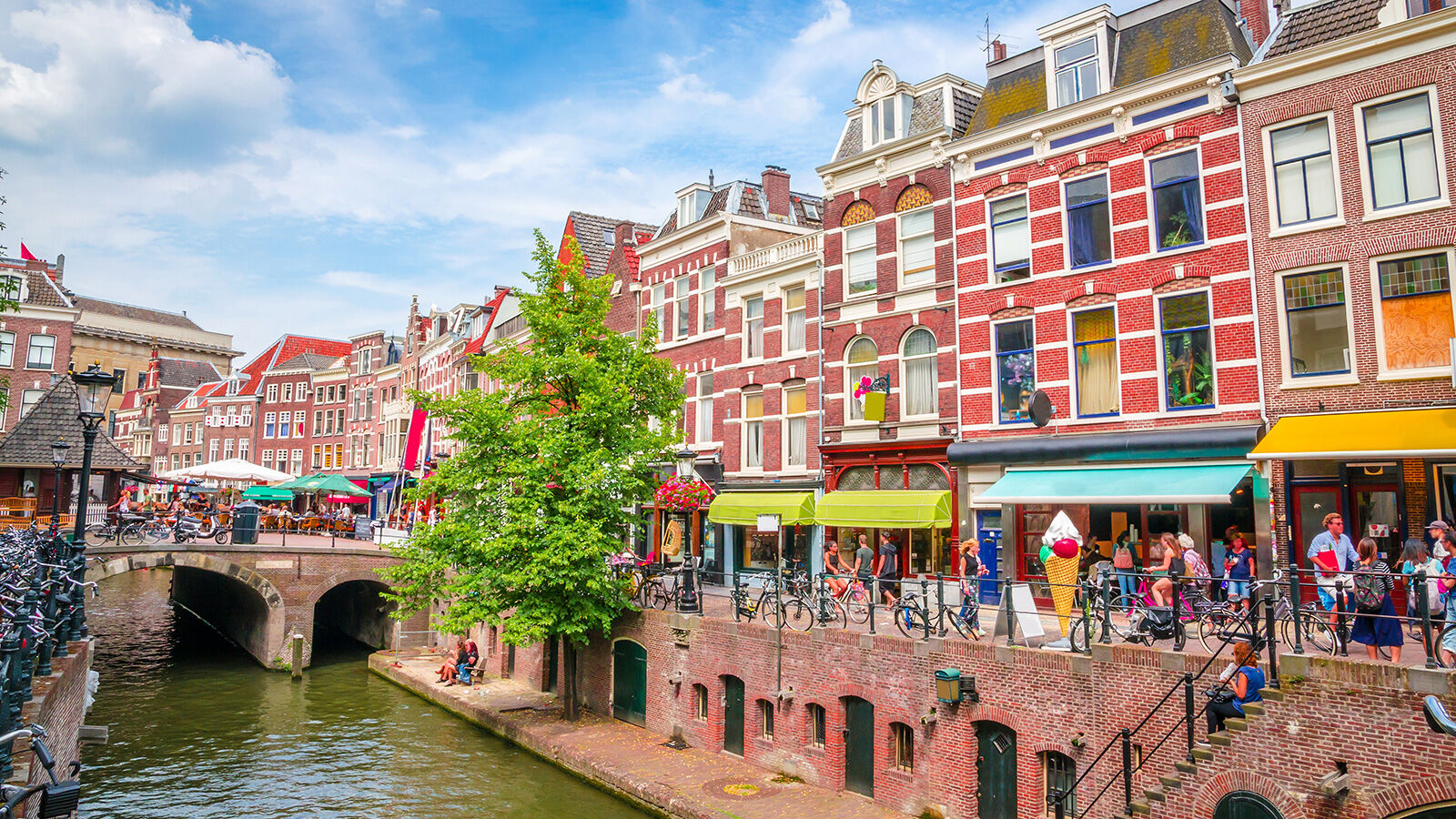 10 of the best cities in the world to see while riding a bicycle
